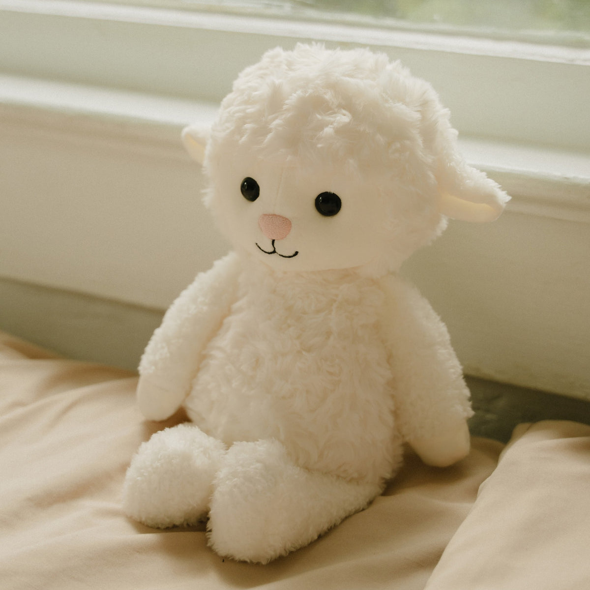 Lola the Loving Lamb - Buddy
