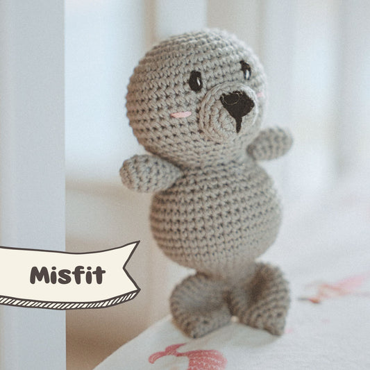 *Misfit* Squeal Seal - Bargain Bin Bitsy