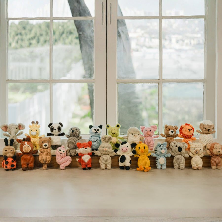 The Whole Classic Zoo - Collection of 23 *Includes Baskets & Book